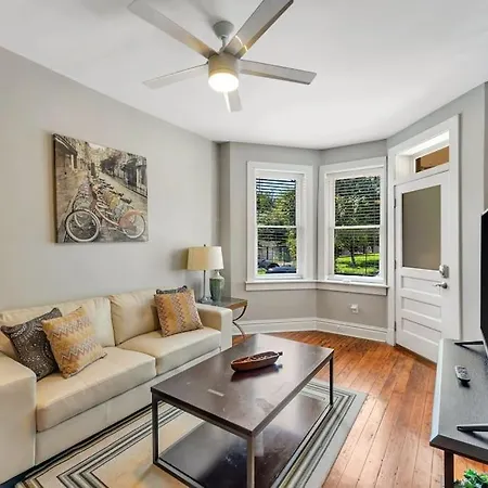 Stunning Townhome 922 In The Grove Tower Grove Exterior photo