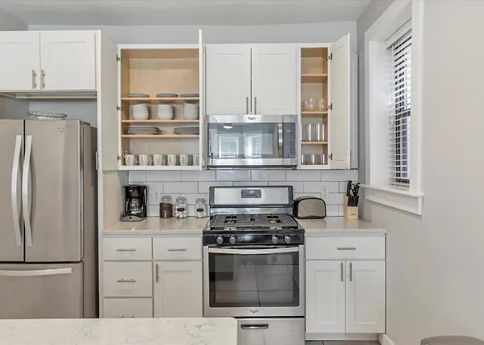 Stunning Townhome 922 In The Grove