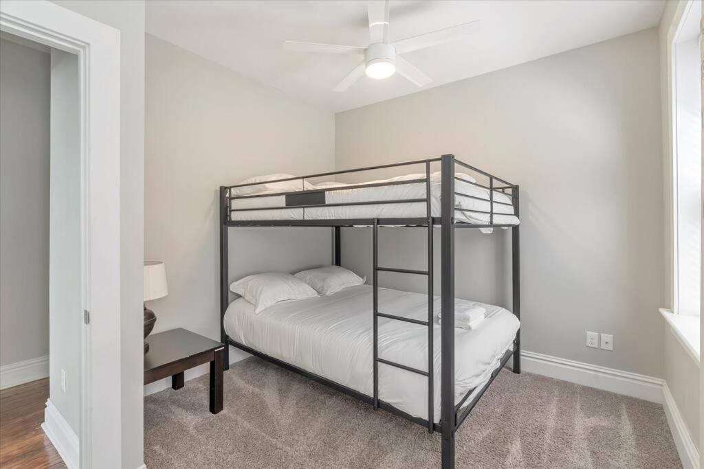 Holiday home Stunning Townhome 922 In The Grove